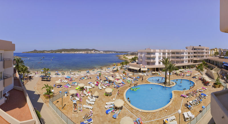 Playa Bella Apartments San Antonio  Eksteriør billede